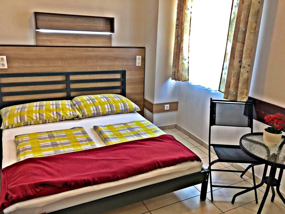Suele Apartments & Rooms Balatonfured Exterior photo